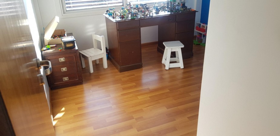 OPORTUNIDAD! ESPECTACULAR CASA 7 AMB, 270 M2 CON PISCINA, POOL HOUSE, JARDIN, QUINCHO ITUZANGO/CASTELAR