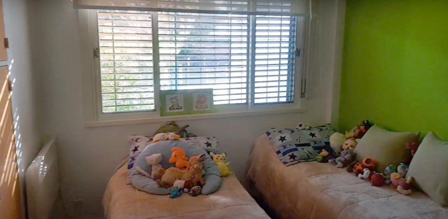 OPORTUNIDAD! ESPECTACULAR CASA 7 AMB, 270 M2 CON PISCINA, POOL HOUSE, JARDIN, QUINCHO ITUZANGO/CASTELAR