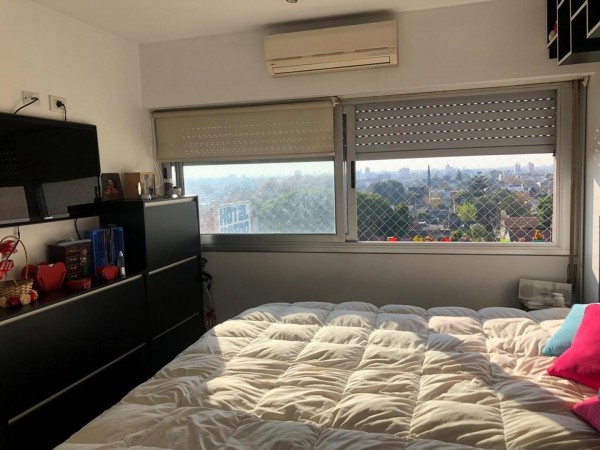 OPORTUNIDAD! CASA EN PH AL FRENTE C/ COCHERA Y JARDIN , HAEDO A 3 CUADRAS DE LA ESTACION