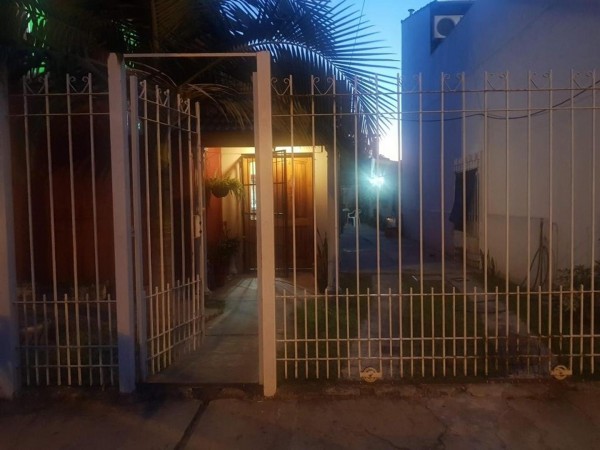 HERMOSO CHALET DE 2 PLANTAS,140 M2, 6 AMB + QUINCHO