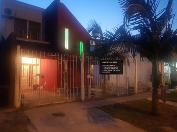 HERMOSO CHALET DE 2 PLANTAS,140 M2, 6 AMB + QUINCHO