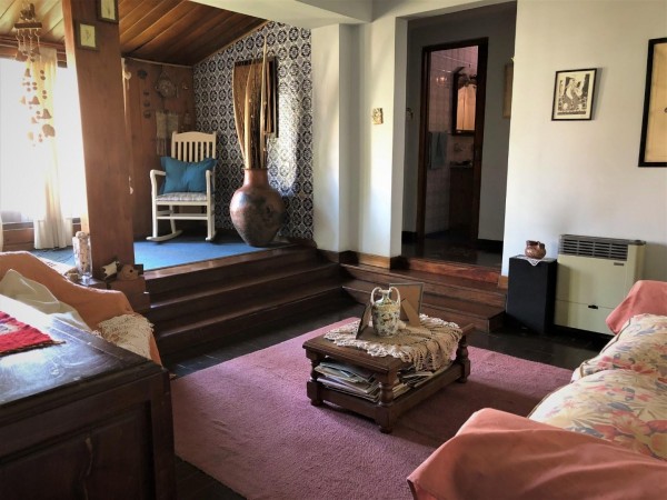 OPORTUNIDAD !! HERMOSO CHALET 5 AMBIENTES EN PADUA SUR, COCHERA DOBLE Y JARDIN