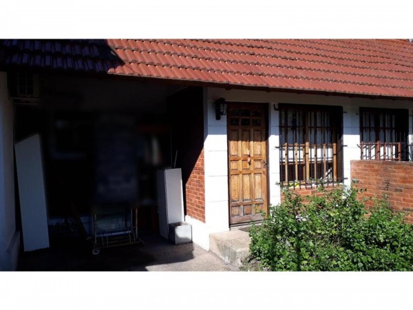 HERMOSO DUPLEX 4 AMB. COCHERA, JARDIN, 120M2, 2 PLANTAS, A 7 CUADRAS ESTACION PADUA