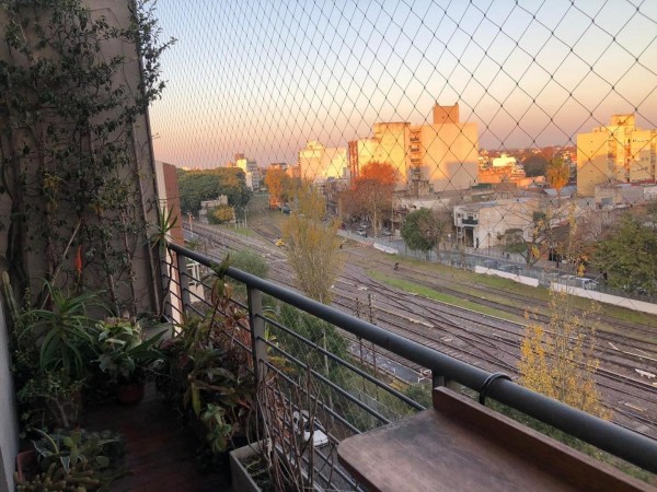 OPORTUNIDAD!!EXCELENTE PISO ATERRAZADO 4 AMBIENTES, SUM Y COCHERA EN PLENO CENTRO COMERCIAL DE HAEDO