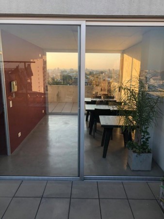 OPORTUNIDAD!!EXCELENTE PISO ATERRAZADO 4 AMBIENTES, SUM Y COCHERA EN PLENO CENTRO COMERCIAL DE HAEDO