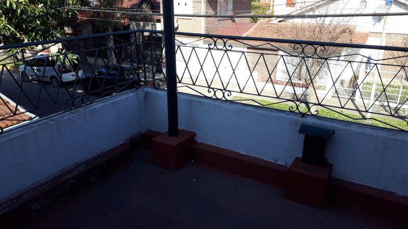 OPORTUNIDAD UNICA EN PADUA SUR! 2 CASAS EN UNA EN EL MEJOR LUGAR!! MAS UN LOCAL COMERCIAL!!