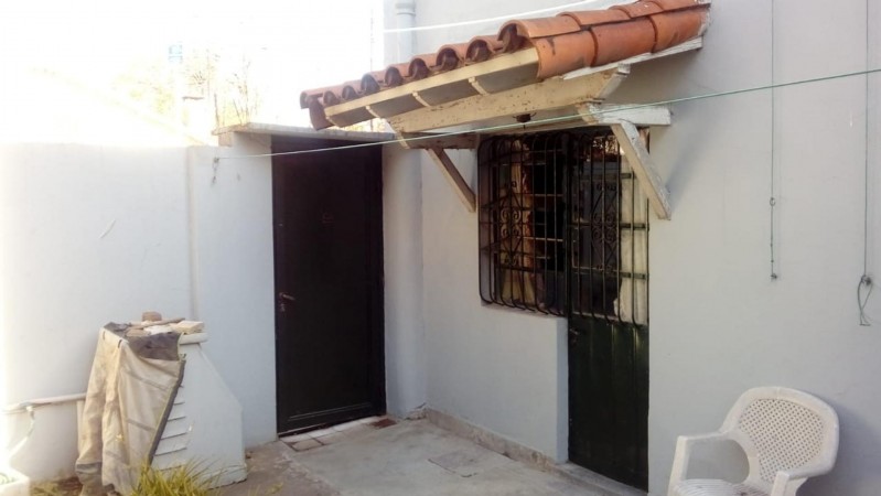 OPORTUNIDAD UNICA EN PADUA SUR! 2 CASAS EN UNA EN EL MEJOR LUGAR!! MAS UN LOCAL COMERCIAL!!