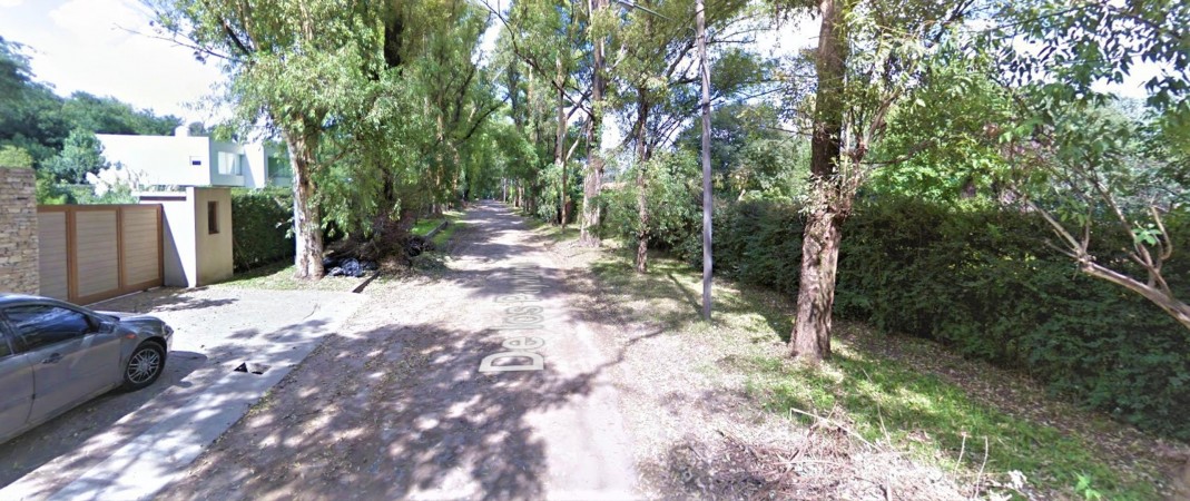 OPORTUNIDAD!LOTE EN EL CORAZON DE LELOIR, 1500M2 CON CASA DE 70M2 AMPLIABLE A 160M2 X USD 60.000 MAS