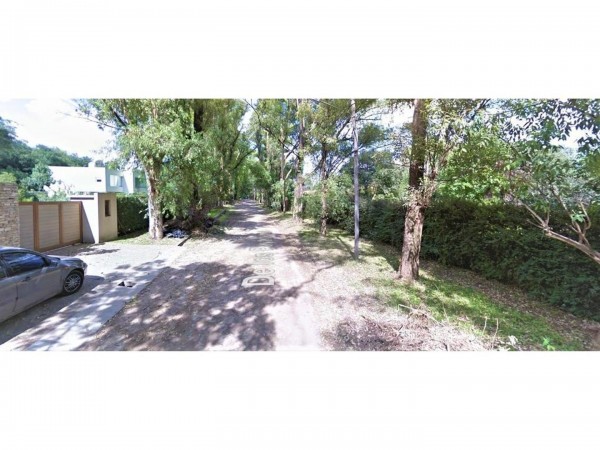 OPORTUNIDAD!LOTE EN EL CORAZON DE LELOIR, 1500M2 CON CASA DE 70M2 AMPLIABLE A 160M2 X USD 60.000 MAS