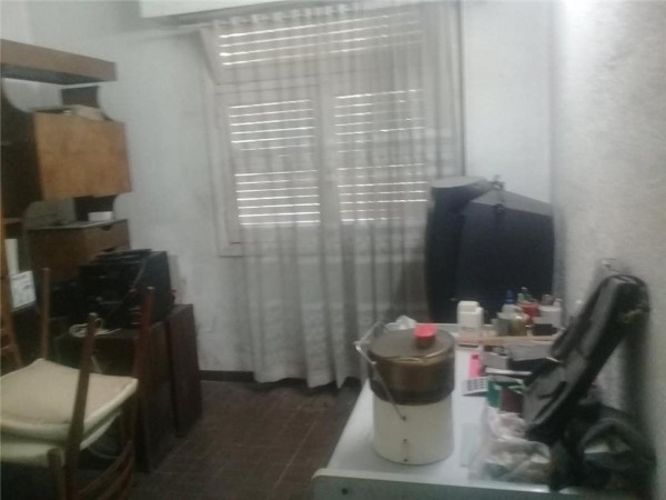 OPORTUNIDAD UNICA!! EXC. CHALET EN PADUA SUR A 10 CDS DEL CENTRO, 200M2 LOTE DE 12 X 62 , 6 AMB