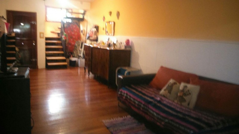 EXC.CHALET DE 9 AMB.2 PLANTAS,PISCINA,PARQUE,A 2 CDS DE CTRO COM.CASTELAR STA ROSA,APTO 2 FAMILIAS!!