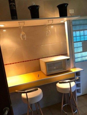 CASAQUINTA C/PISCINA EN PQUE LELOIR A 2 CDS DE M. FIERRO,1100M2 CON 320M2 CUB. ESPECTACULAR OPORTUNIDAD!!