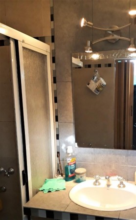 OPORTUNIDAD!! HERMOSA CASA TIPO QUINTA EN PADUA SUR +DEPTO+QUINCHO+OFICINA,SOBRE 2LOTES,24 X 37 MTS