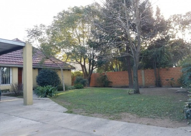 OPORTUNIDAD!! HERMOSA CASA QUINTA 5 AMB. MORENO