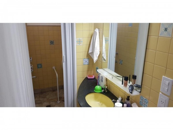 OPORTUNIDAD!!! HERMOSA CASA EN HAEDO 220M2, 2PTS,GRAN PARQUE,COCHERA,LOTE 10X38,OPCION 100M2 MAS