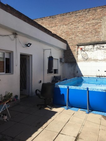 COMPLEJO DE 4 DEPARTAMENTOS SOBRE UN LOTE DE 340 M2 EN MORÓN