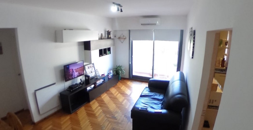 OPORTUNIDAD!!  IMPECABLE DEPARTAMENTO EN BOEDO 4 AMB, 90 m2 Y BALCÓN CON VISTA AL FRENTE