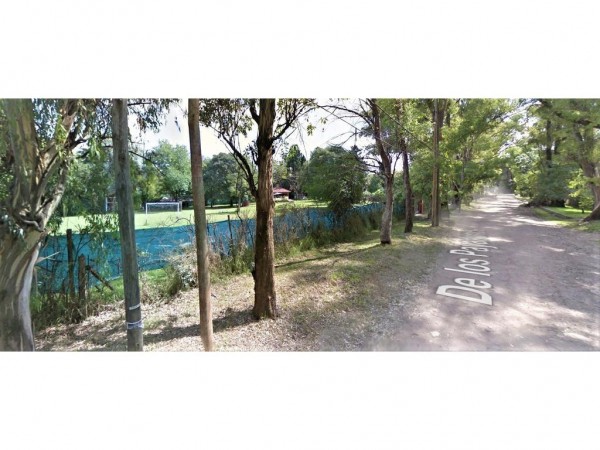 EXCELENTE OPORTUNIDAD!! CASA SOBRE LOTE DE 1500M2 PARQUIZADO EN EL CORAZON DE PARQUE LELOIR!!