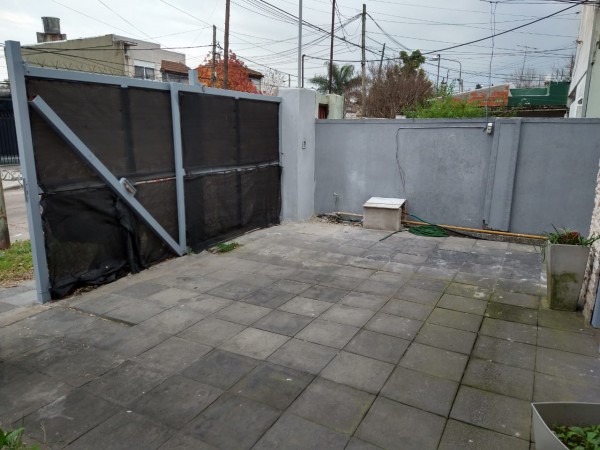 OPORTUNIDAD!! DUPLEX DE 5 AMB.Y DEPTO A ESTRENAR DE 3 AMB. IDEAL 2 FAMILIAS! SOBRE LOTE PROPIO