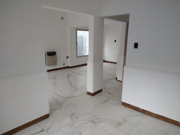 OPORTUNIDAD!! DUPLEX DE 5 AMB.Y DEPTO A ESTRENAR DE 3 AMB. IDEAL 2 FAMILIAS! SOBRE LOTE PROPIO