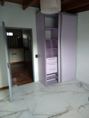 OPORTUNIDAD!! DUPLEX DE 5 AMB.Y DEPTO A ESTRENAR DE 3 AMB. IDEAL 2 FAMILIAS! SOBRE LOTE PROPIO