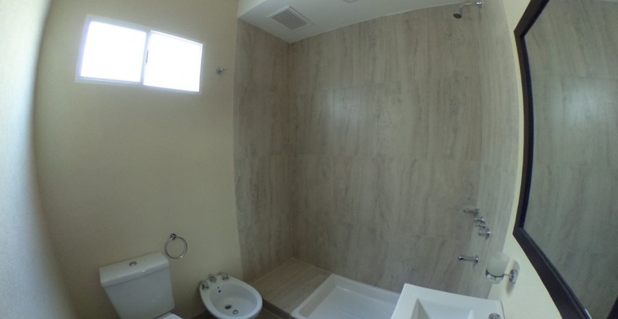 OPORTUNIDAD!!EXC.DEPTO 2 AMB.GDES C/ OPCION A 3,AV.CASEROS Y JUJUY, A LA VUELTA D LAMATERNIDAD SARDÁ