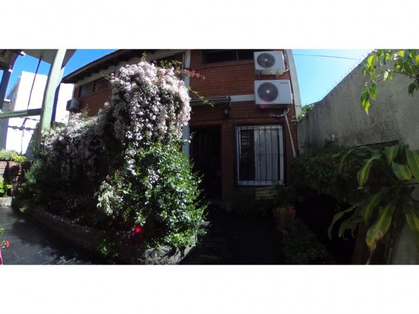 EXCELENTE OPORTUNIDAD EN LA MEJOR ZONA RESIDENCIAL DE RAMOS!! DUPLEX EN 2 PLANTAS TODO REMODELADO A NUEVO, IMPECABLE A PRECIO DE OPORTUNIDAD!!!!