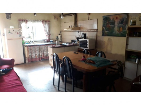 OPORTUNIDAD!! CASA 160M2 CON LOTE DE 12x42 A MEDIA CUADRA DE M. FIERRO - PARQUE LELOIR