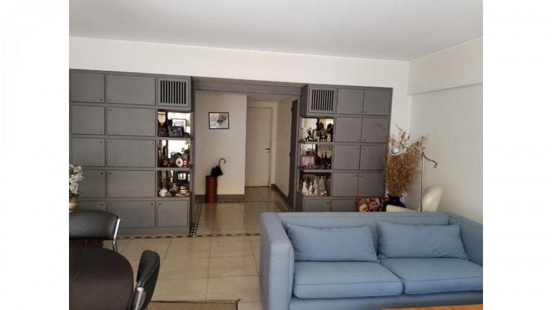 Venta Departamento 4 ambientes con dependencia y balcón