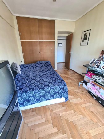 EXCELENTE SEMIPISO 5 AMBIENTES EN BELGRANO CON BALCON Y COCHERA AV. LIBERTADOR AL 5600  Y LA PAMPA