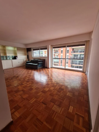 DEPTO RECOLETA  AL FRENTE 4 AMBIENTES, 3 DORMITORIOS, 3 COCHERAS HERMOSO!!