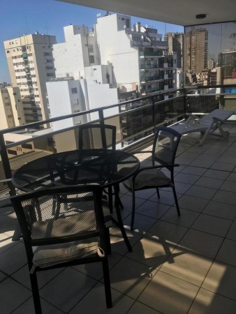 EXCELENTE DEPTO AL FRENTE 4 AMBIENTES, 3 DORMITORIOS CON COCHERA EN PALERMO