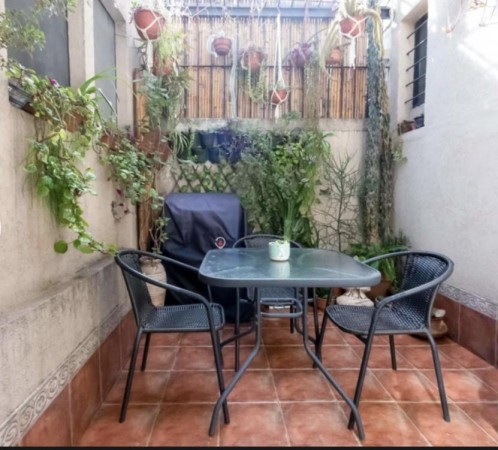 OPORTUNIDAD!! EXCELENTE PH 3 AMBIENTES CON PATIO RECICLADO A NUEVO! EN MONTECASTRO CABA