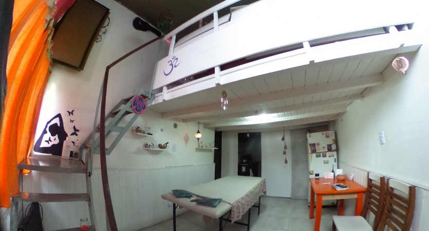  MONOAMBIENTE CON ENTREPISO/ OFICINA,  EN PLENO CENTRO ITUZAINGO A MTS DE LA PLAZA