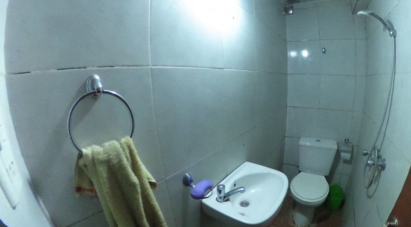  MONOAMBIENTE CON ENTREPISO/ OFICINA,  EN PLENO CENTRO ITUZAINGO A MTS DE LA PLAZA