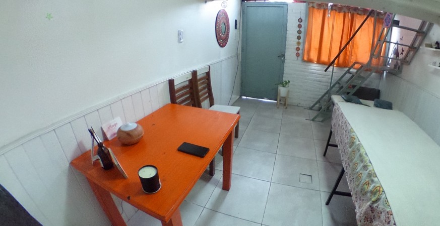 OPORTUNIDAD!! LOCAL CON ENTREPISO/ OFICINA, EN PLENO CENTRO ITUZAINGO A MTS DE LA PLAZA