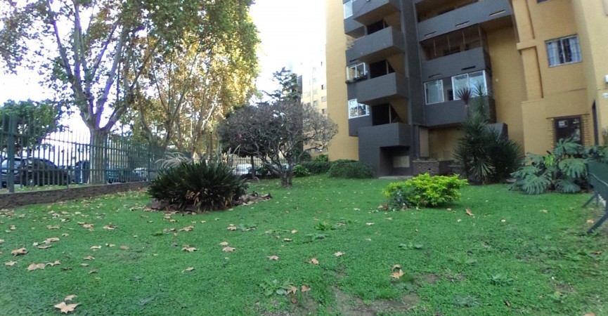 OPORTUNIDAD!! IMPECABLE DEPTO 4 AMB.TORRE ALBARELLOS,REMODELADO TODO LUZ, 4 AMB, SEGURIDAD 24HS