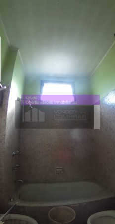 OPORTUNIDAD UNICA EN PARQUE LELOIR SOBRE COLECTORA, CASA 4 AMB. JARDIN, COCHERAS, S/LOTE 11X28, APTO PROFESIONAL/COMERCIAL