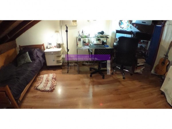 CHALET EN ITUZANGÓ NORTE ZONA CENTRO, LOTE 250M2, 5 AMB, PISCINA, COCHERA ACEPTA PERMUTA