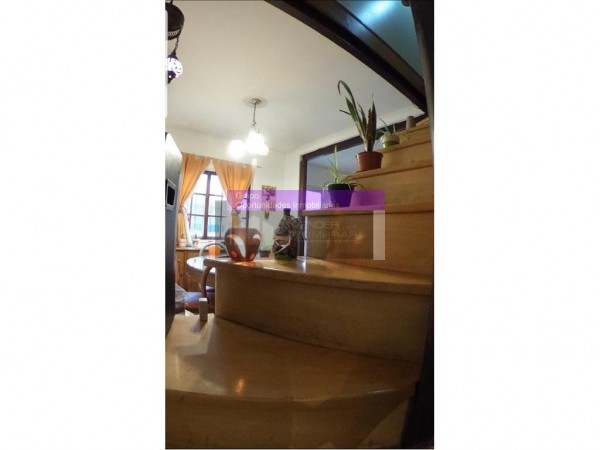 CHALET EN ITUZANGÓ NORTE ZONA CENTRO, LOTE 250M2, 5 AMB, PISCINA, COCHERA ACEPTA PERMUTA