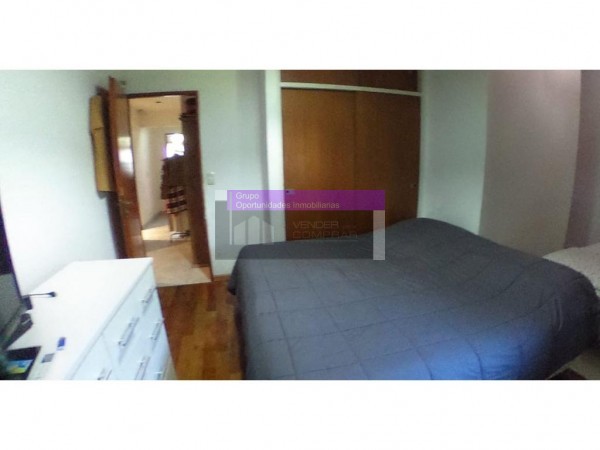 CASA 5 AMB ITUZAINGO NORTE CENTRO - DE ESTILO MODERNO A NUEVO C/PISCINA, COCHERA EXC. OPORTUNIDAD! HERMOSA! VISITA HOY!!