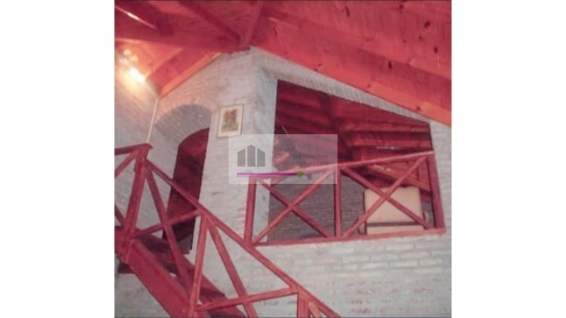 EXCELENTE CASA QUINTA 8 AMBIENTES, 5 DORMITORIOS, PARQUE, PISCINA EN BARRIO EL MORO MARCOS PAZ