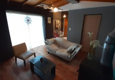 HERMOSA CASAQUINTA ESTILO CABAÑA A ESTRENAR! DISEÑO Y ESTILO,PISCINA DECK, LOTE 800M2, ZONA QUINTAS